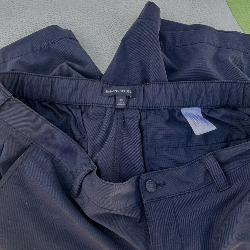 Banana Republic Men's Comfort‎ Flat Front Shorts Size 40 Quick Dry Performance